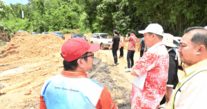 Lupakan politik, fokus pada mangsa banjir Sabah dan tanah runtuh, kata Hajiji