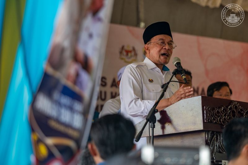 Anwar menegaskan pendirian Malaysia menentang serangan Asia Barat